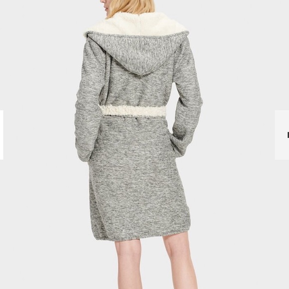 Women’s UGG PORTOLA REVERSIBLE ROBE M - Picture 3 of 7